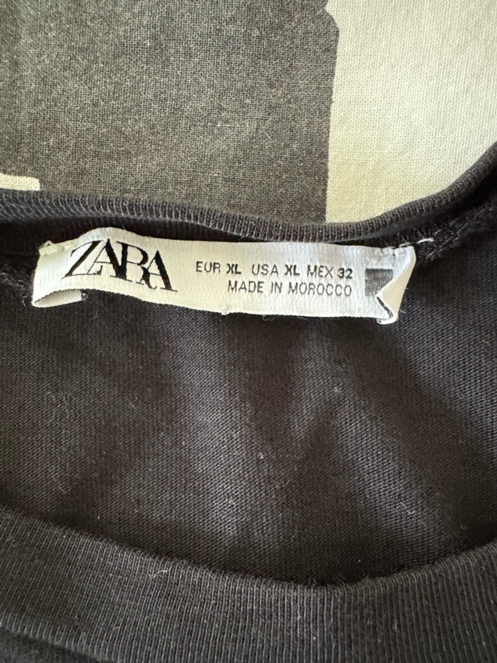 Zara Black Puff Sleeve Tee - Picture 3 of 3